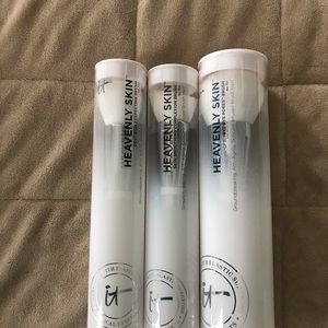 NEW it Cosmetic Heavenly Skin Brush Set